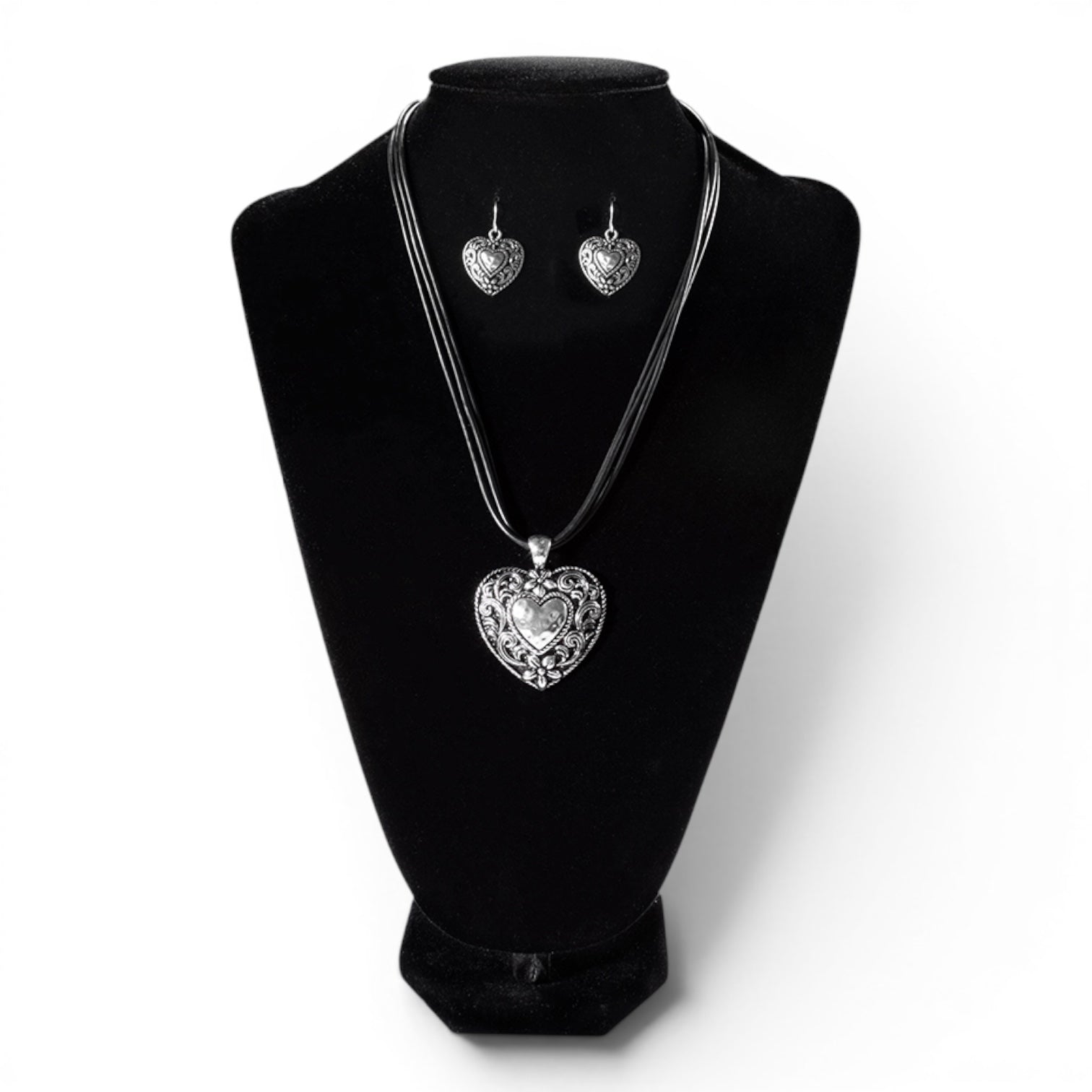 BLAZIN ROXX NECKLACE SET HEART SHAPED PENDANT
