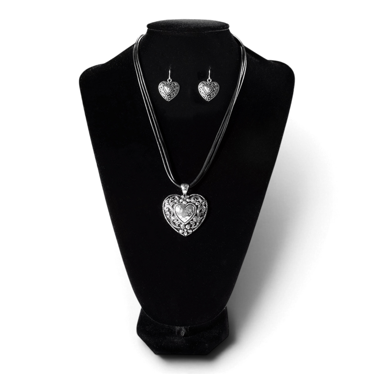 BLAZIN ROXX NECKLACE SET HEART SHAPED PENDANT