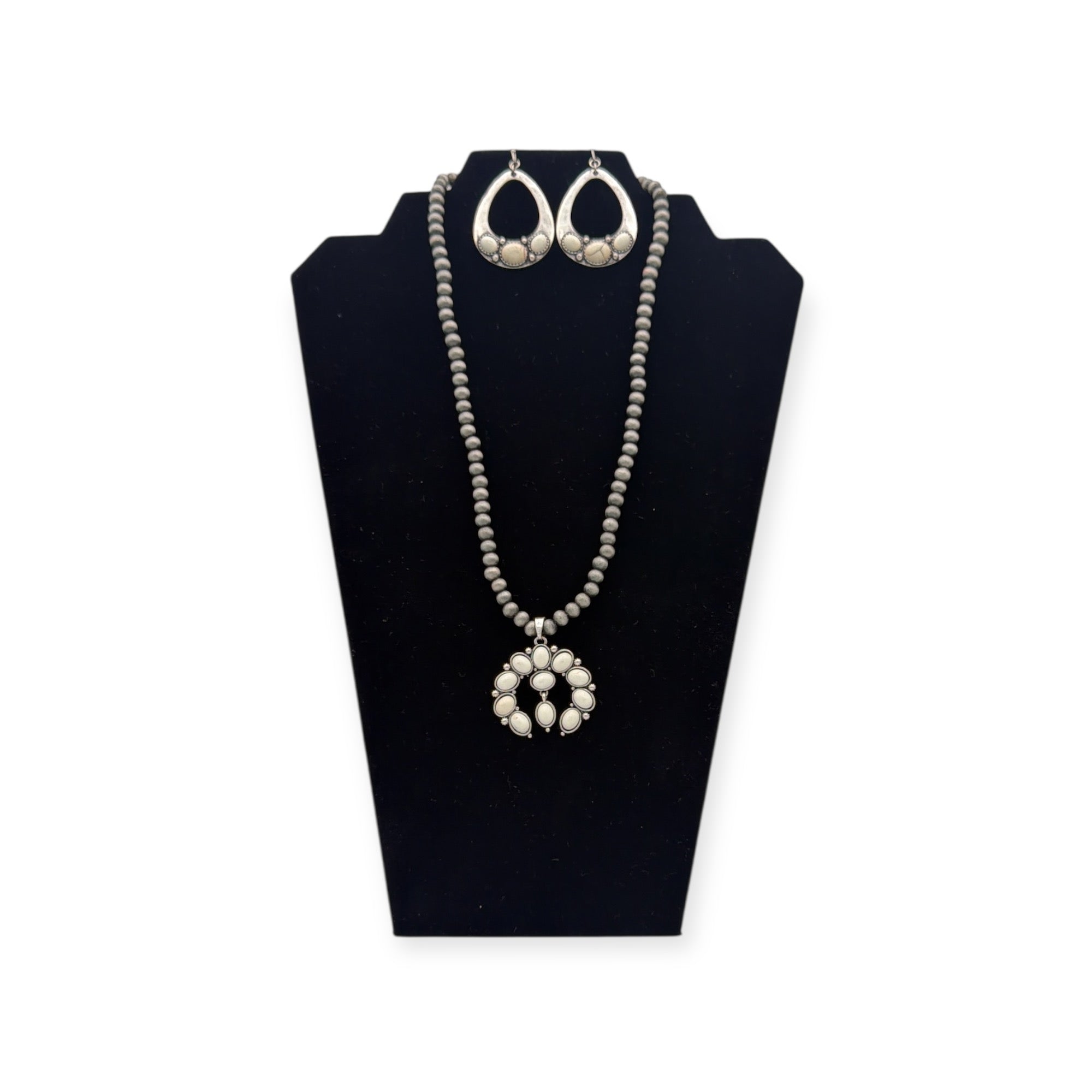 SILVER STRIKE NECKLACE SET BEADED SQASH BLOSSOM WHITE